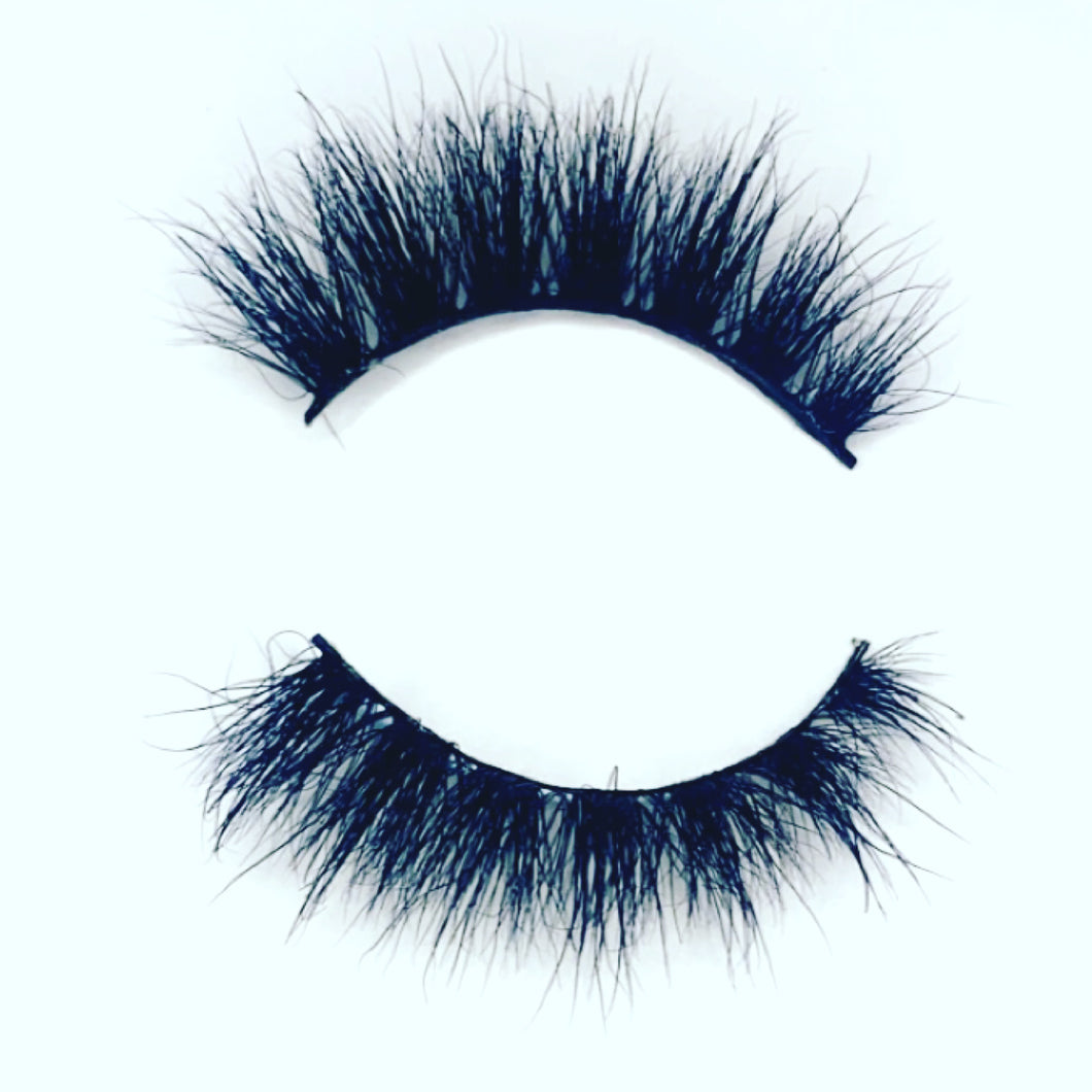 NEVER SCARED - Moody Babe Lashes